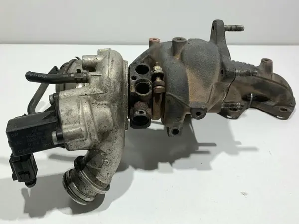 Turbosuflanta 03C145701R Seat Leon 2 facelift (2009-2012) 1.4 tsi CAXA