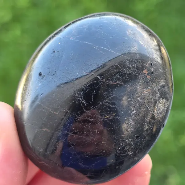 Turmalina neagra palmstone m5