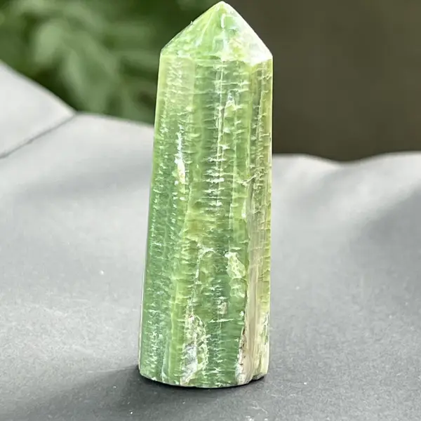 Turn / obelisc tremolit model 8