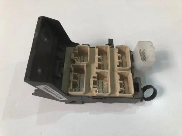 Unitate control ecu 82734-05020 Toyota Avensis (2003-2008) T25