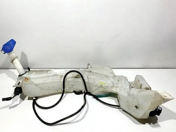 Vas lichid parbriz 3M51-13K163-AC Ford C-Max facelift (2007-2010) 2.0 tdi G6DG 136 cp