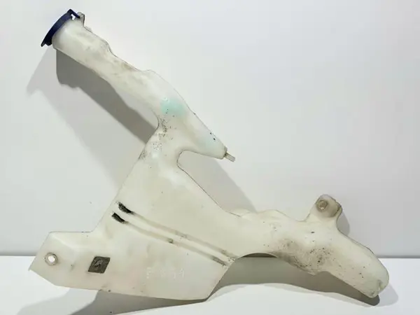 Vas lichid parbriz 8A61-17B613-AD Ford Fiesta 6 (2008-2012) [MK7] 1.6 tdci HHJF