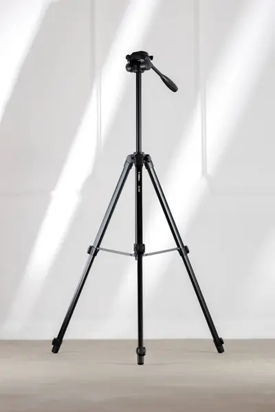Velbon EX-530 Trepied Foto-Video, Aluminiu, 3 Sectiuni, Cap Panoramic 3-Way, Inaltime Maxima 156cm, Greutate Sustinuta 2kg