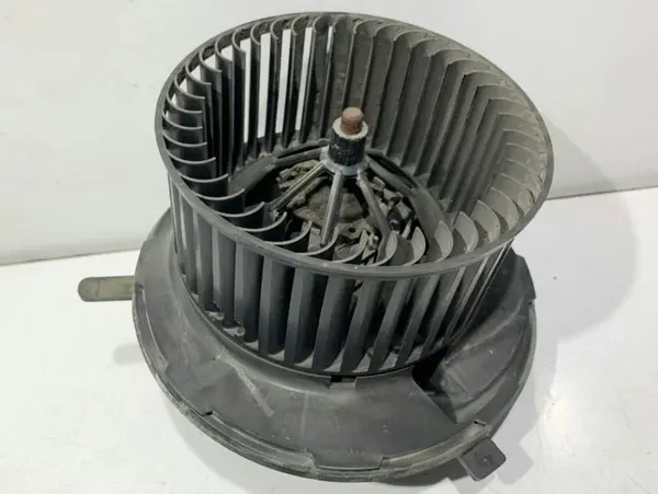 Ventilator habitaclu 1K1819015C Skoda Octavia 2 (2004-2008)