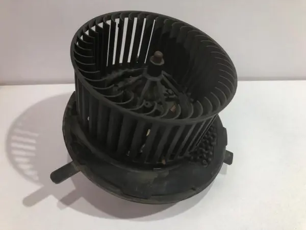 Ventilator habitaclu 3c1820015n Skoda Octavia 2 (2004-2008)