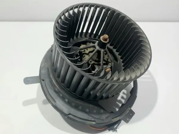 Ventilator habitaclu 3C1820015T Volkswagen Passat B6 3C (2005-2010)