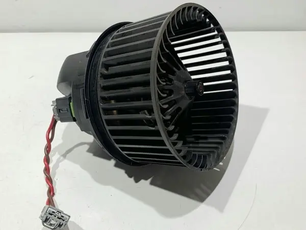 Ventilator habitaclu AV6N-18456-AA Ford Focus 3 (2011-2015)