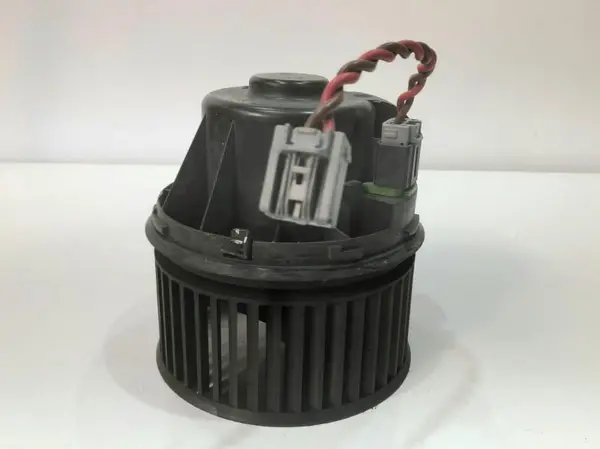 Ventilator habitaclu bord av6n-18456-ab Ford C-Max 2 (2010-2019)