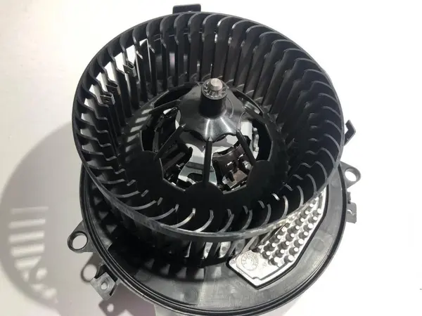 Ventilator habitaclu volan dreapta 3q2819021a Volkswagen Arteon (2017-2020)