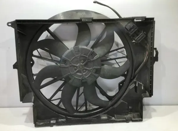 Ventilator radiator 7561713 BMW Seria 3 (2005-2012) [E90] 2.0d M47 163 cp