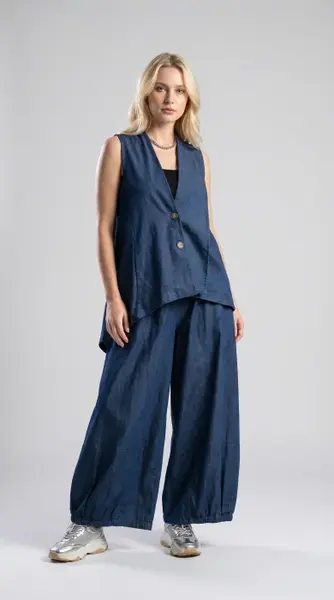 Vesta arhitecturala cu design asimetric, din denim subtire inchis