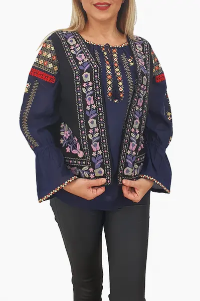 Vesta brodata cu model traditional Suzi 3