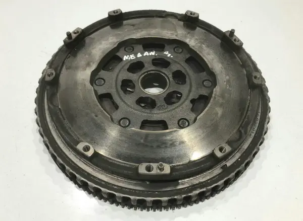 Volanta 123104345R Nissan Qashqai facelift (2010-2013) [J10] 1.2 tce H5F (400)