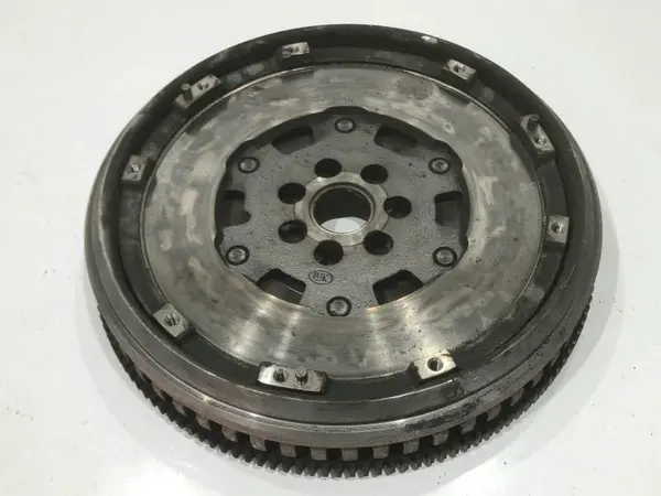 Volanta 7701479062 Renault Megane 3 (2008-2012) 1.5 dci K9K (836) 110 cp