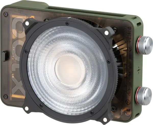 Zhiyun Molus X100 RGB COB Light Lampa LED 100W, Full Color 2000K-10000K, 3110 lux, Ultra-compacta 384g, Racire DynaVort