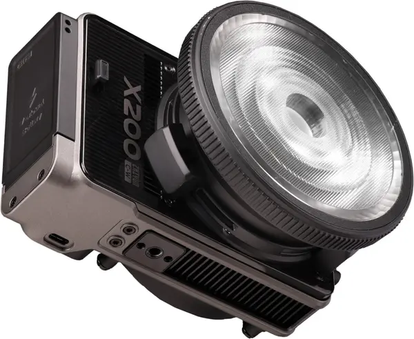 Zhiyun Molus X200 Lampa LED Bi-Color COB Light Combo, 200W, 2700K-6500K, 8900 lux, Include Lens Reflector, Baterie V-Mount